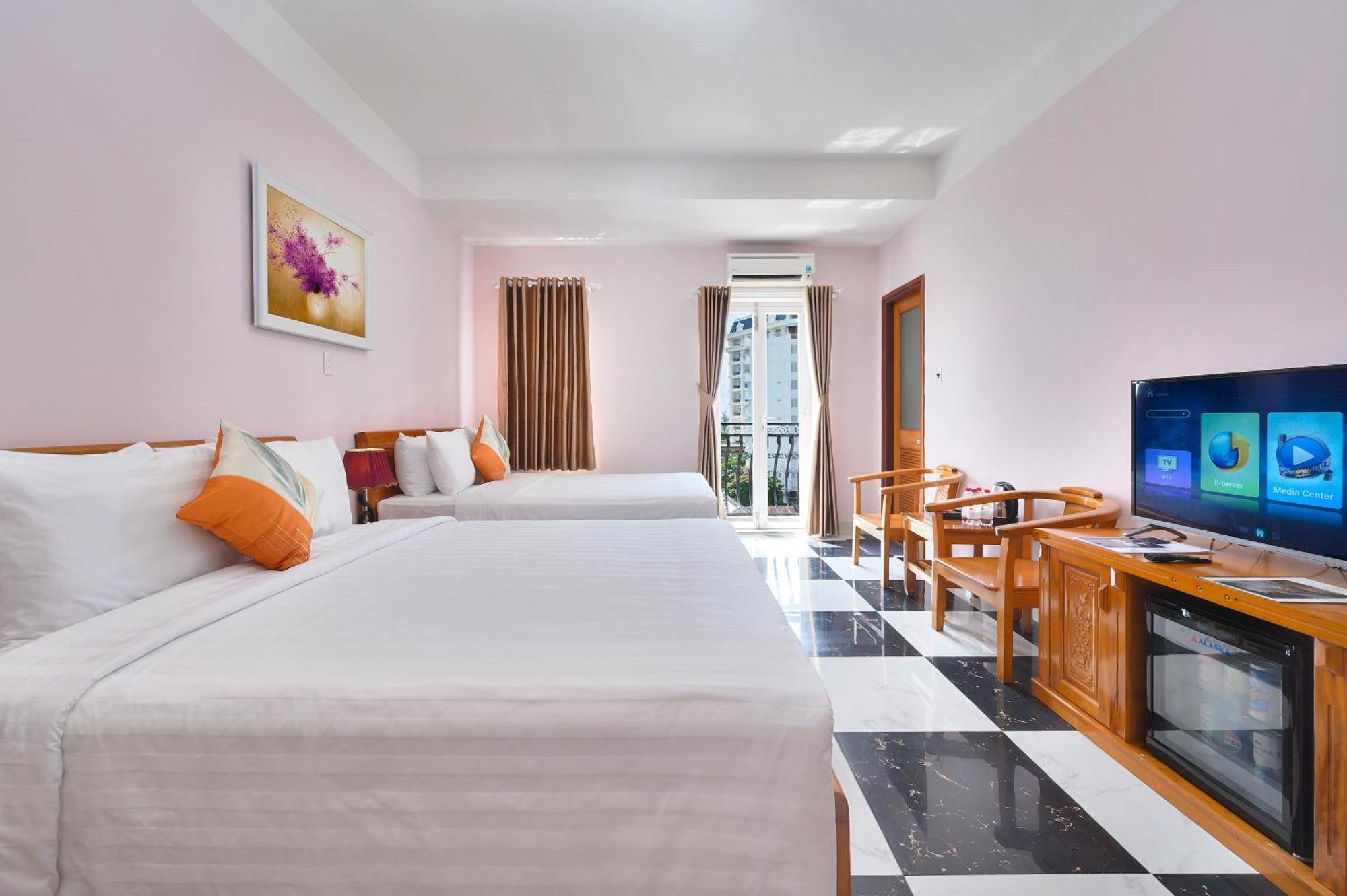 Luxy Park Hotel - Phu Quoc Centre Exterior photo